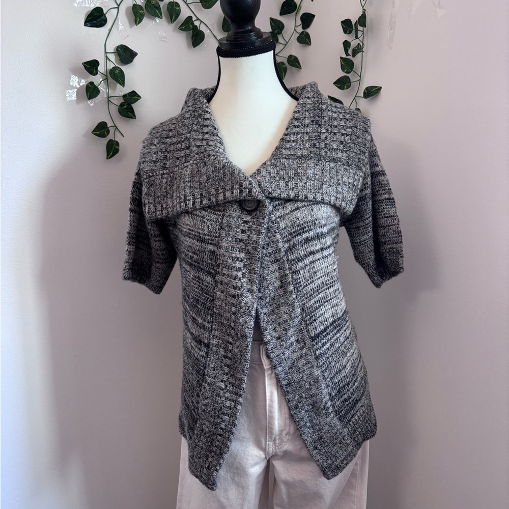 Classic Y2K Cozy Smart Set Gray Short Sleeve Knit Sweater Cardigan Medium